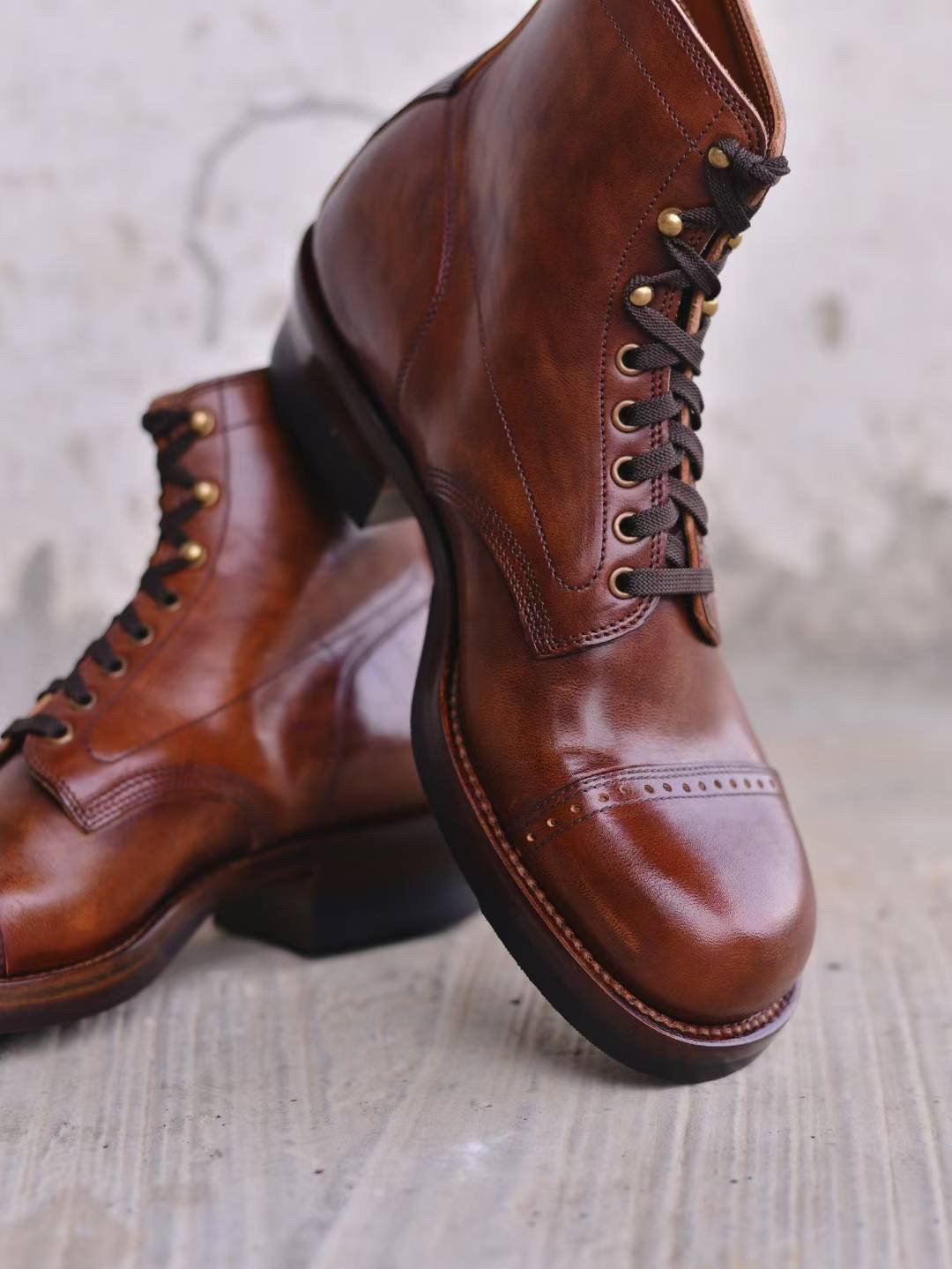 TRADBAND 2025 hand-rubbed brown and elegant black hand-stitched military boots