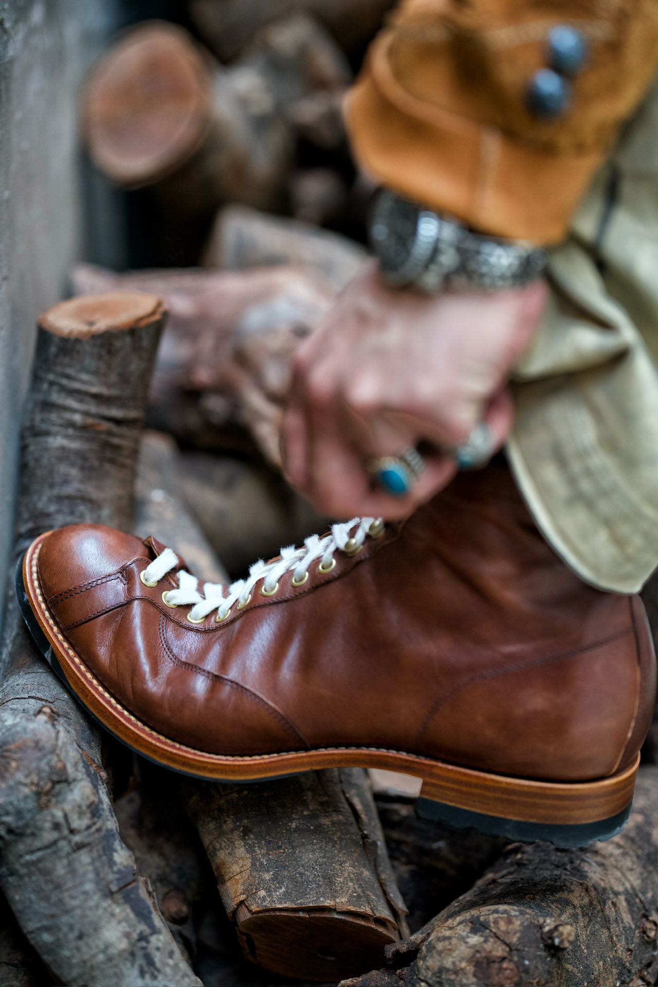 TRADBAND Maryam kangaroo leather high-top boxing boots, all black, hand-rubbed brown, burgundy, off-white