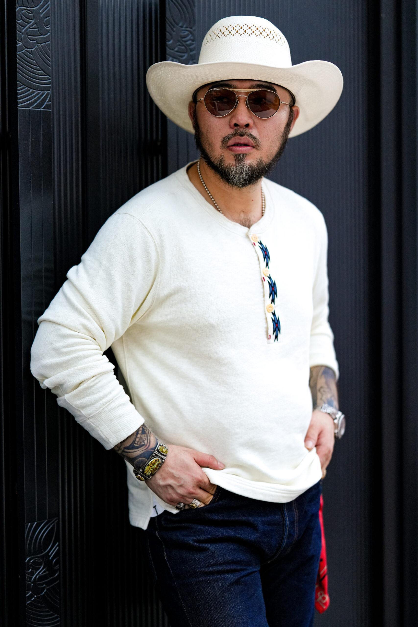 TRAD BAND Slub Southwestern Embroidered Henley Sweatshirt